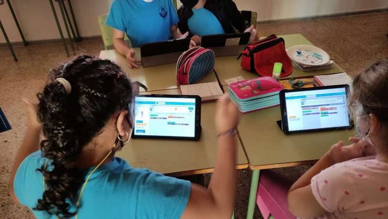 El centro apostoÌ por una metodologiÌa en la que el uso de los dispositivos digitales fuese esencial / TA